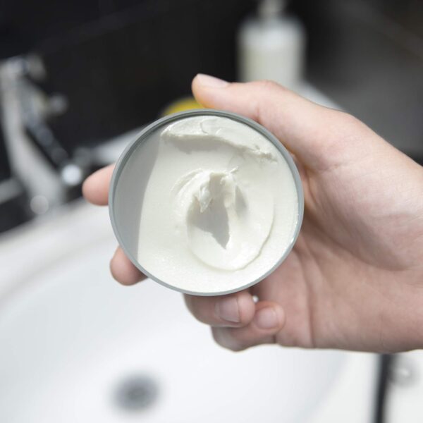 71SAynlkaSL._SL1500_.jpg Got2b Glued Spiking Hair Wax – Fierce Hold, High Shine Styling Wax for Short & Medium Hair (2 oz)